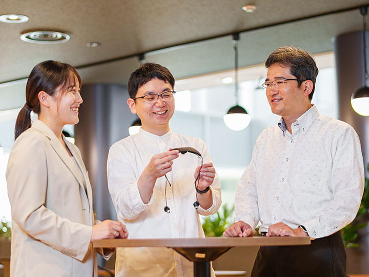 A simple and high-precision brainwave analysis service that enables accurate “visualization” of momentary sensations and cognition