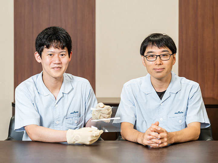 曲げられる透明導電膜