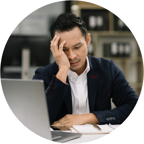 悩む人物のイメージ画像