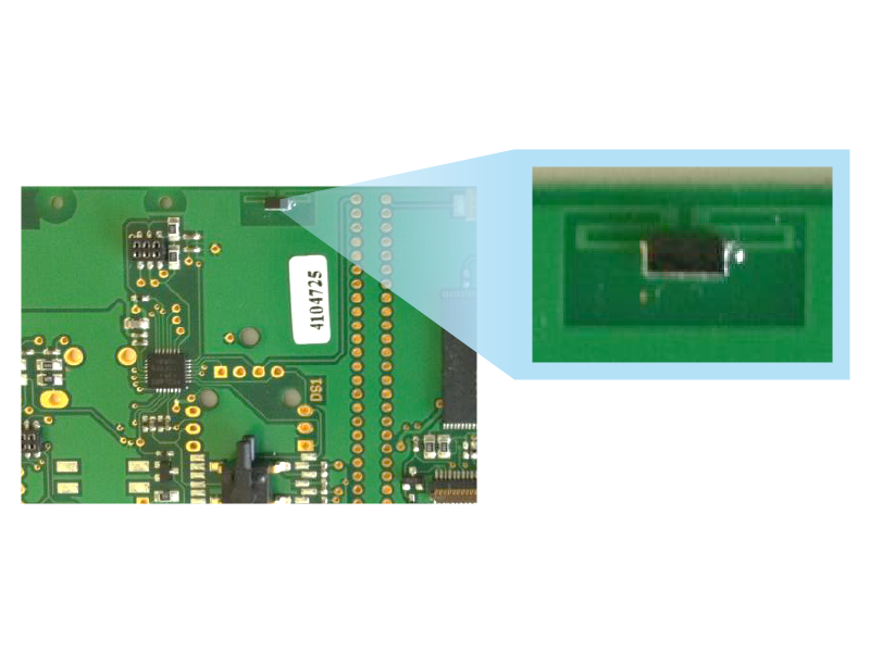 RFIDがチップ部品として実装されているイメージ